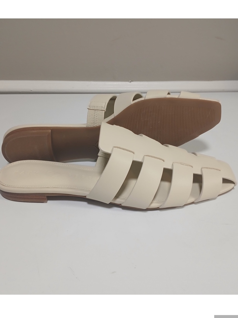 Katy Perry the confidant fisherman mules flats